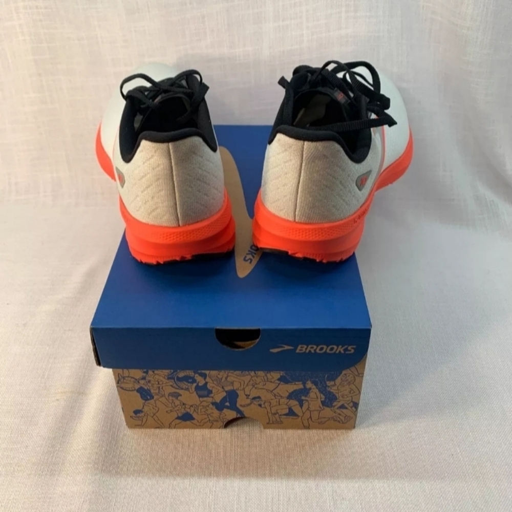 Brooks Running Launch 10 Men's White/Coral **Multiple Sizes** NEW - Picture 6 of 6